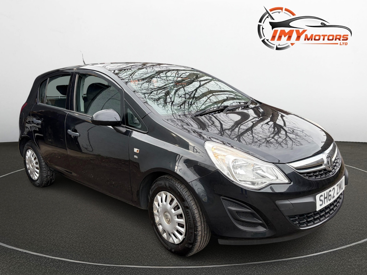 Used Vauxhall Corsa 2012 for sale - 77888905: Photo 2