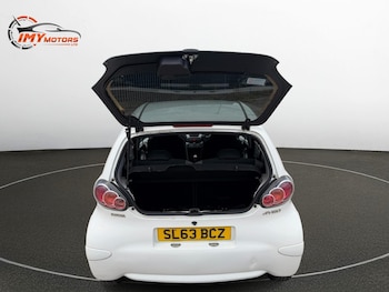 Used Toyota AYGO 2013 for sale - 79559105: Photo