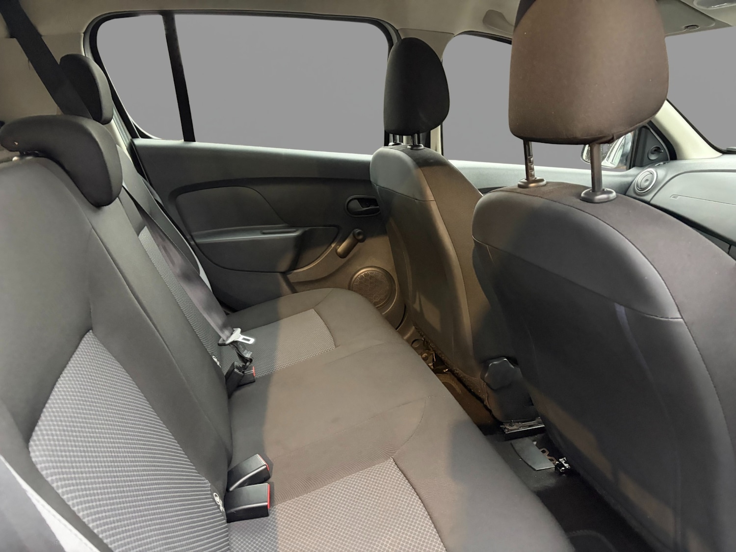 Used Dacia Sandero 2015 for sale - 77311315: Photo 10