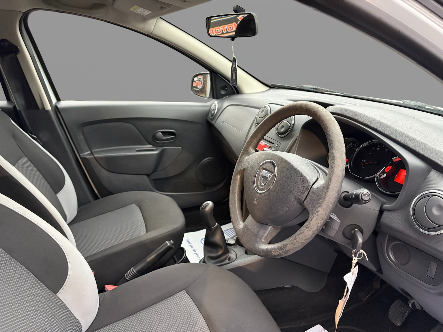 Used Dacia Sandero 2015 for sale - 77311315: Photo 11