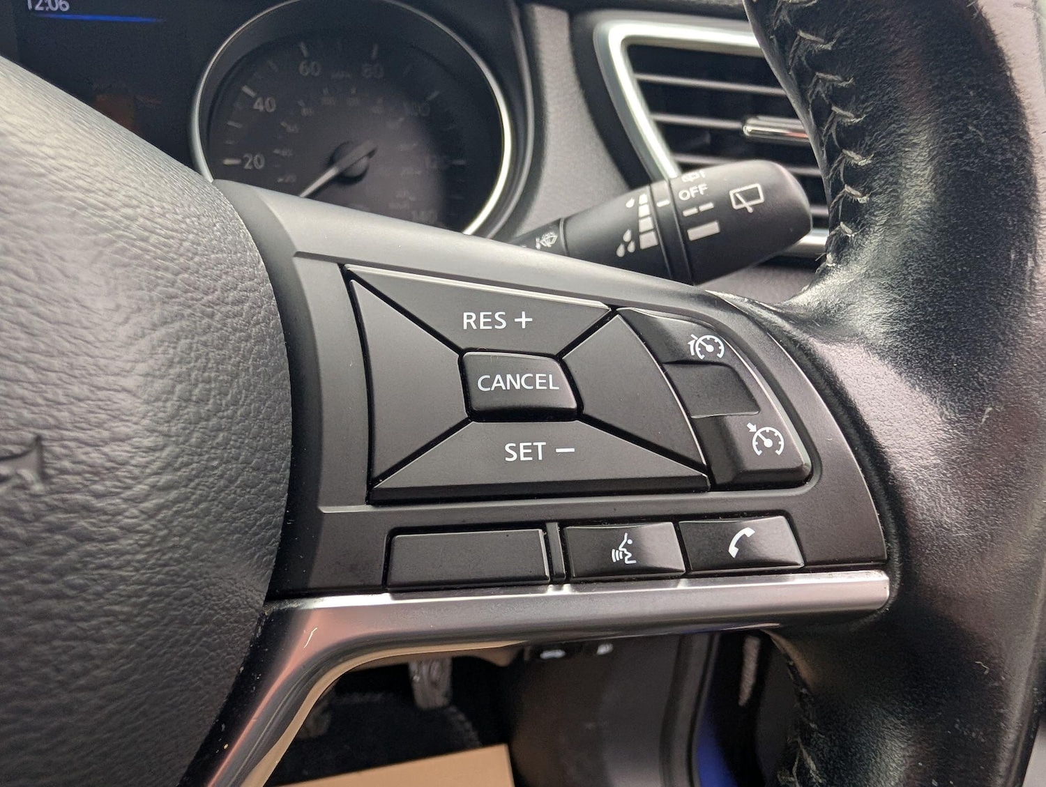 Used Nissan Qashqai for sale - 77808757: Photo 24