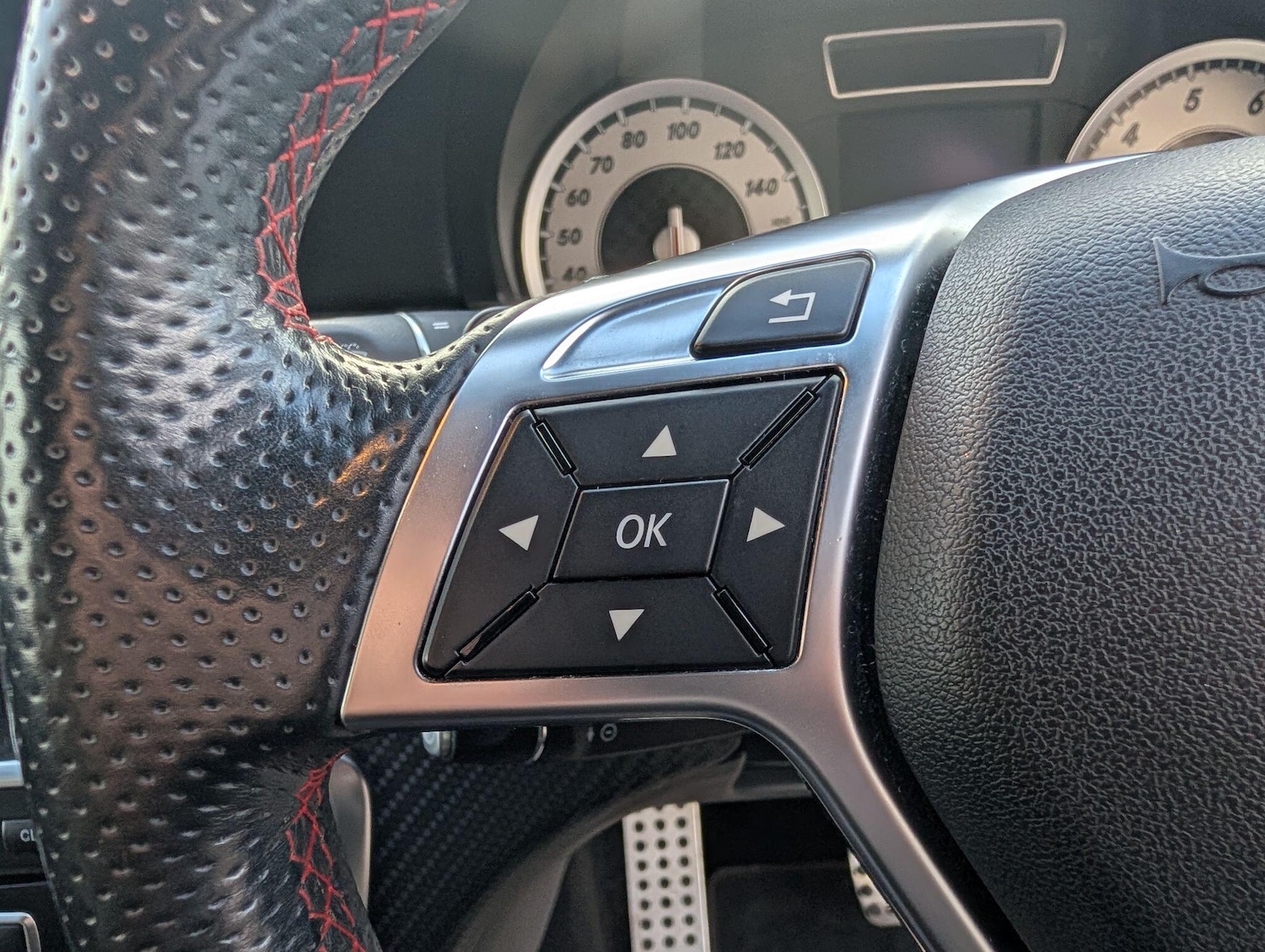 Used Mercedes-Benz A-Class 2015 for sale - 77537326: Photo 24