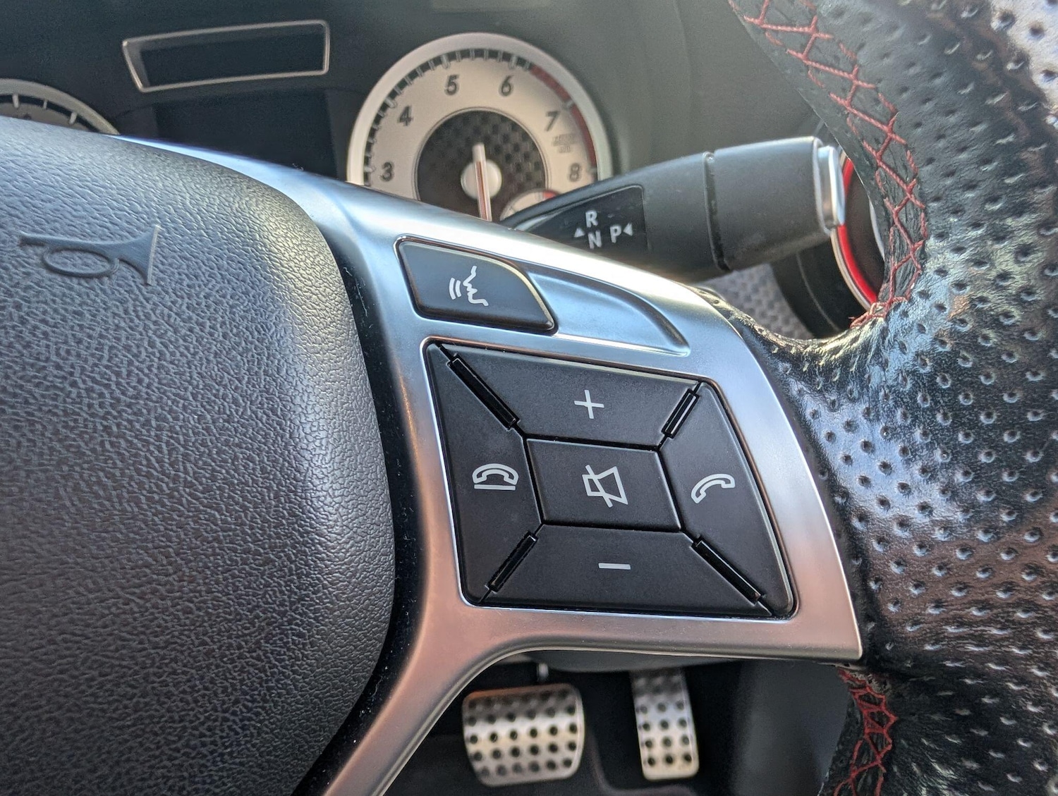 Used Mercedes-Benz A-Class 2015 for sale - 77537326: Photo 25