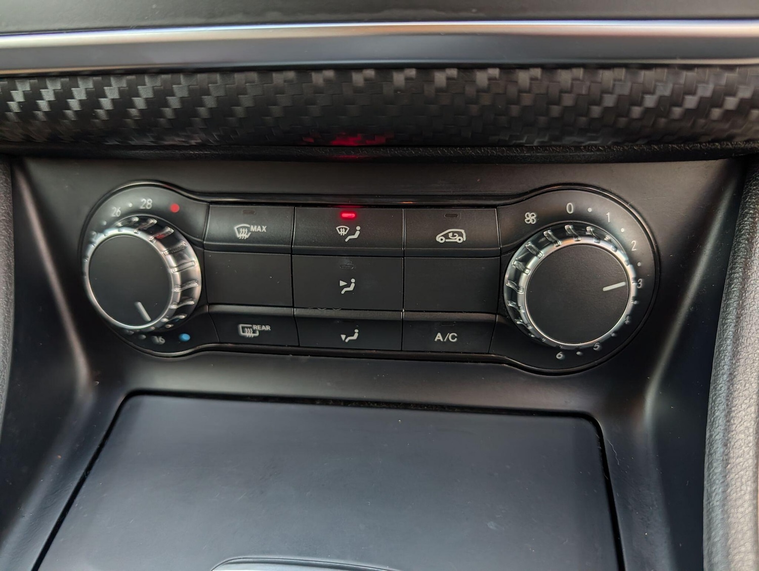 Used Mercedes-Benz A-Class 2015 for sale - 77537326: Photo 27