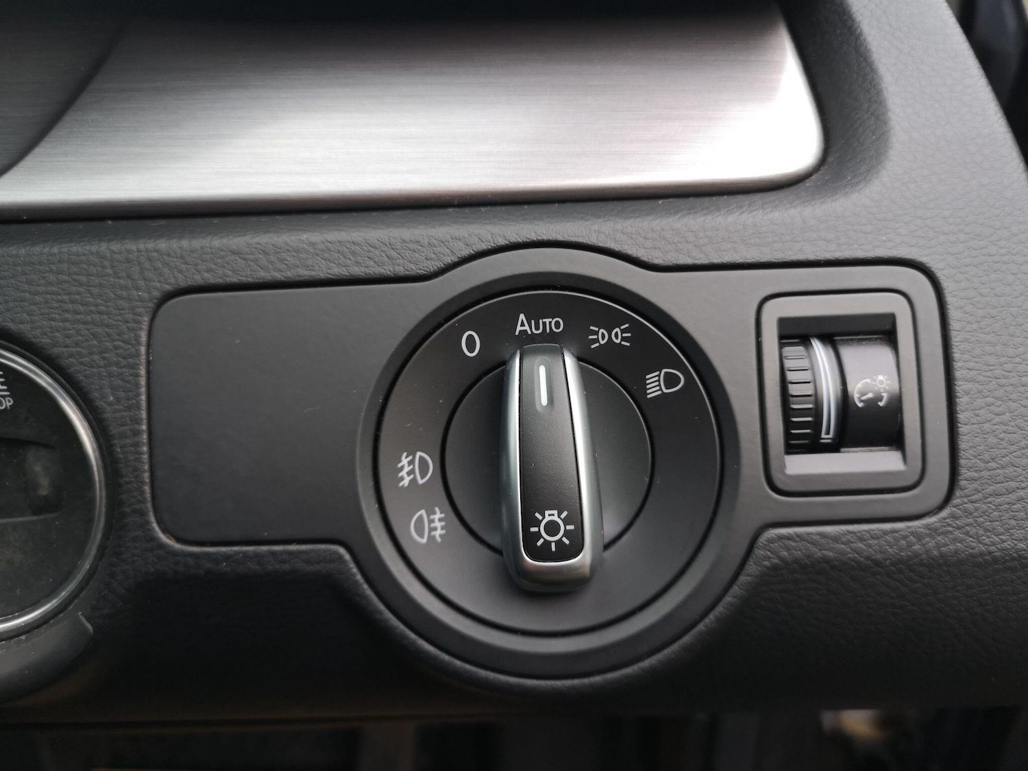 Used Volkswagen Passat 2014 for sale - 76765749: Photo 32