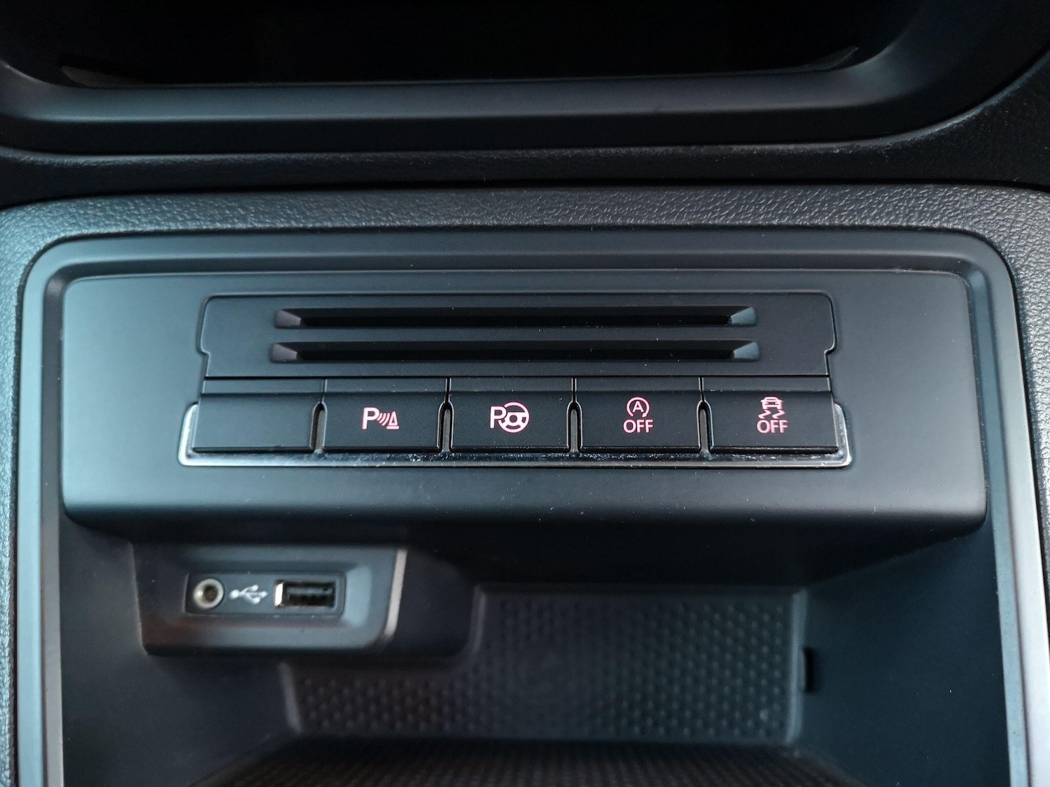 Used Volkswagen Tiguan 2016 for sale - 77103647: Photo 28