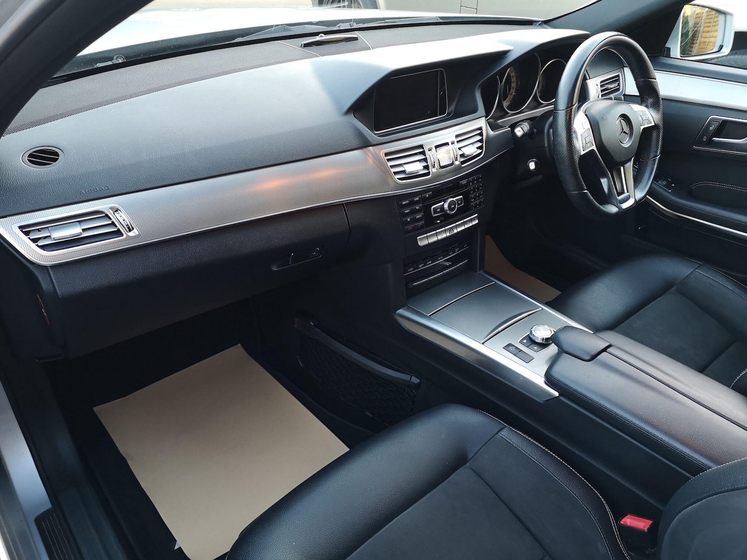 Used Mercedes-Benz E Class 2014 for sale - 77021170: Photo 13