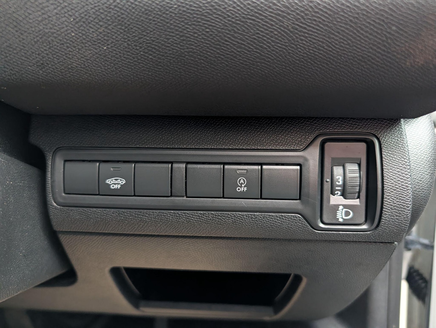 Used Peugeot 308 SW 2018 for sale - 76786796: Photo 27