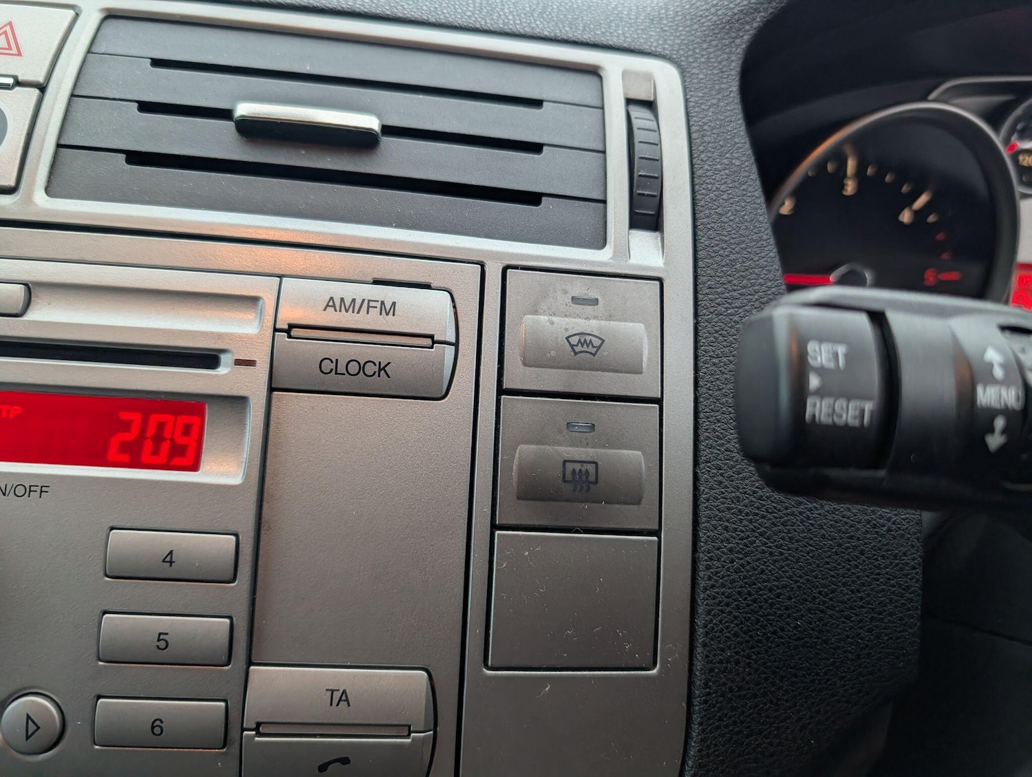 Used Ford Kuga 2009 for sale - 77345228: Photo 19