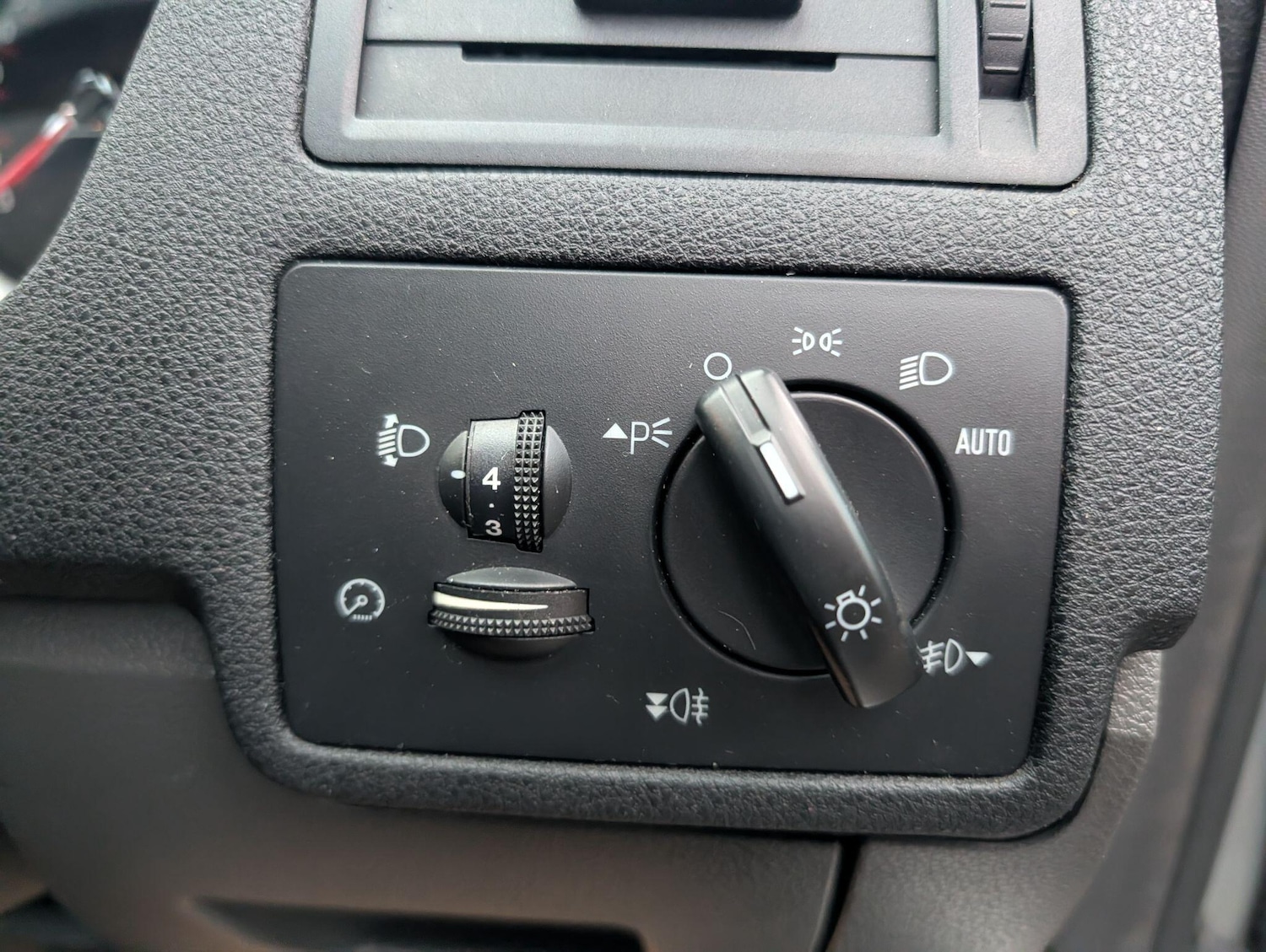 Used Ford Kuga 2009 for sale - 77345228: Photo 24