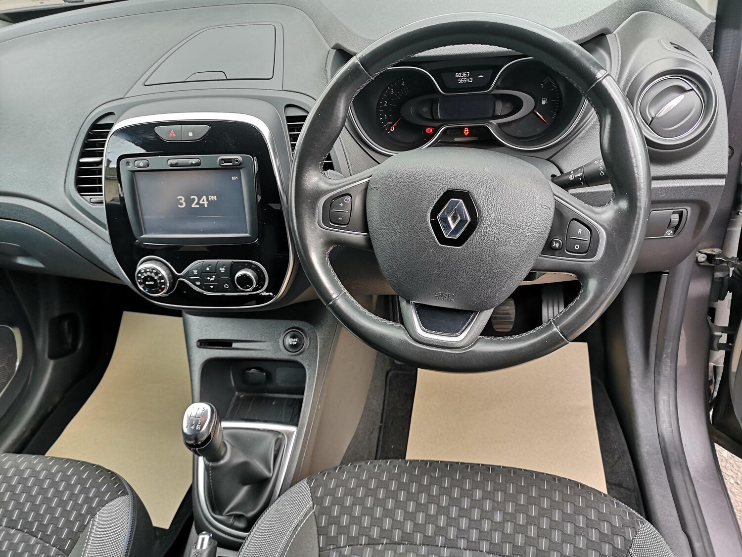 Used Renault Captur 2017 for sale - 76002156: Photo 24