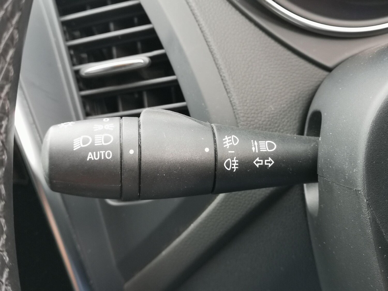 Used Renault Captur 2017 for sale - 76002156: Photo 25