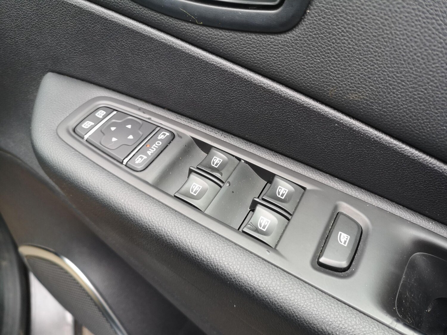 Used Renault Captur 2017 for sale - 76002156: Photo 30