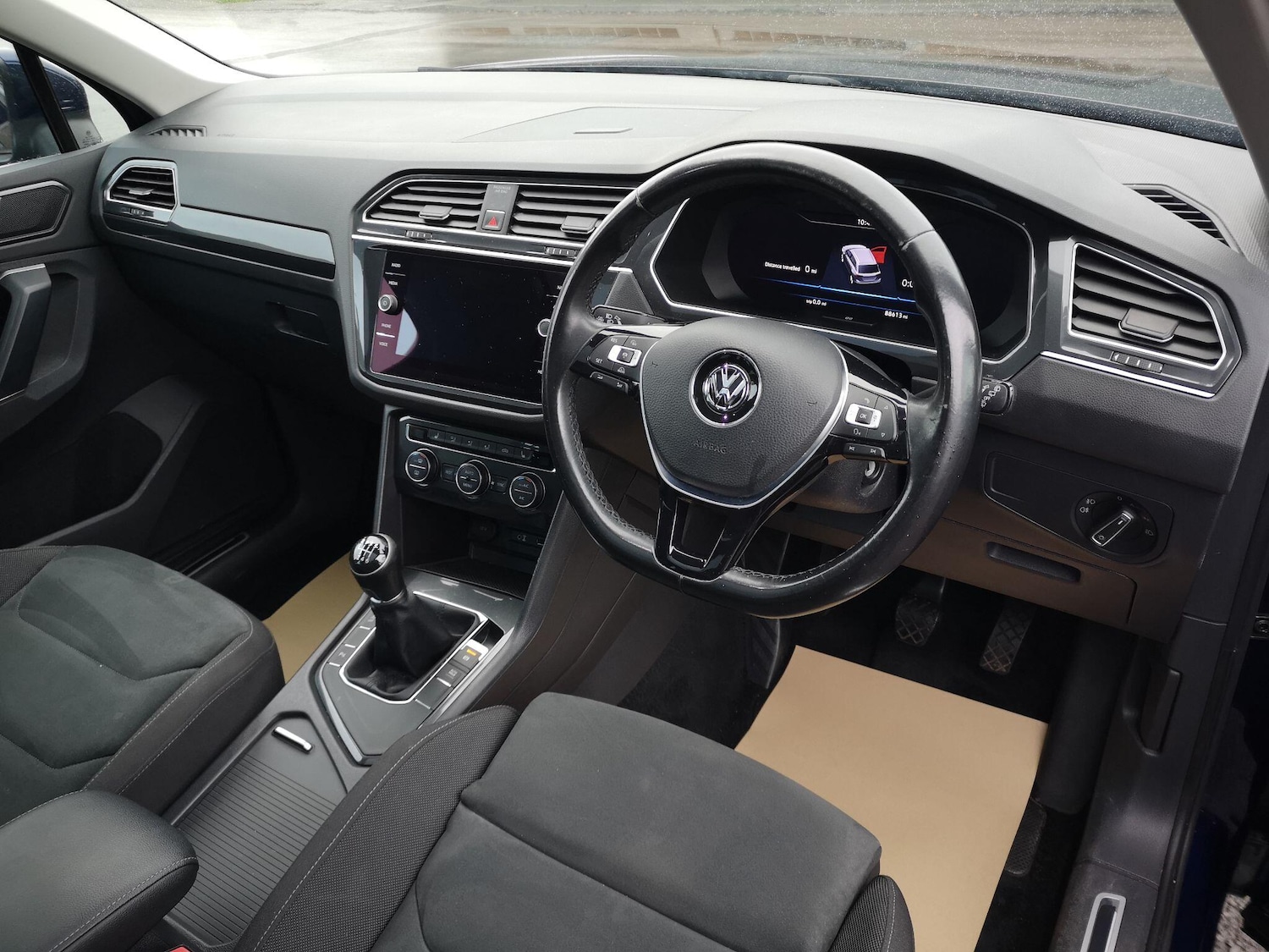 Used Volkswagen Tiguan for sale - 76645811: Photo 12