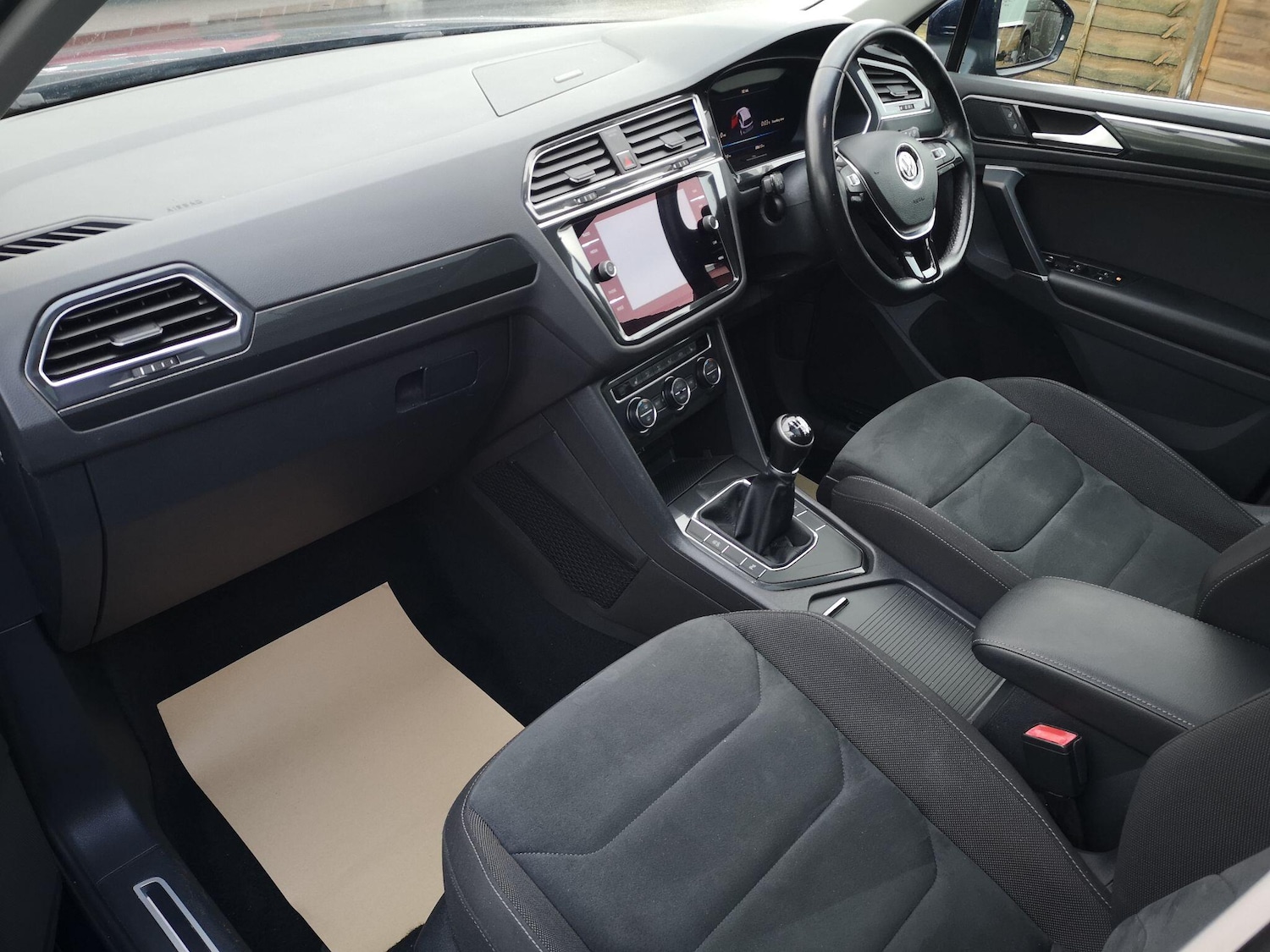 Used Volkswagen Tiguan for sale - 76645811: Photo 13