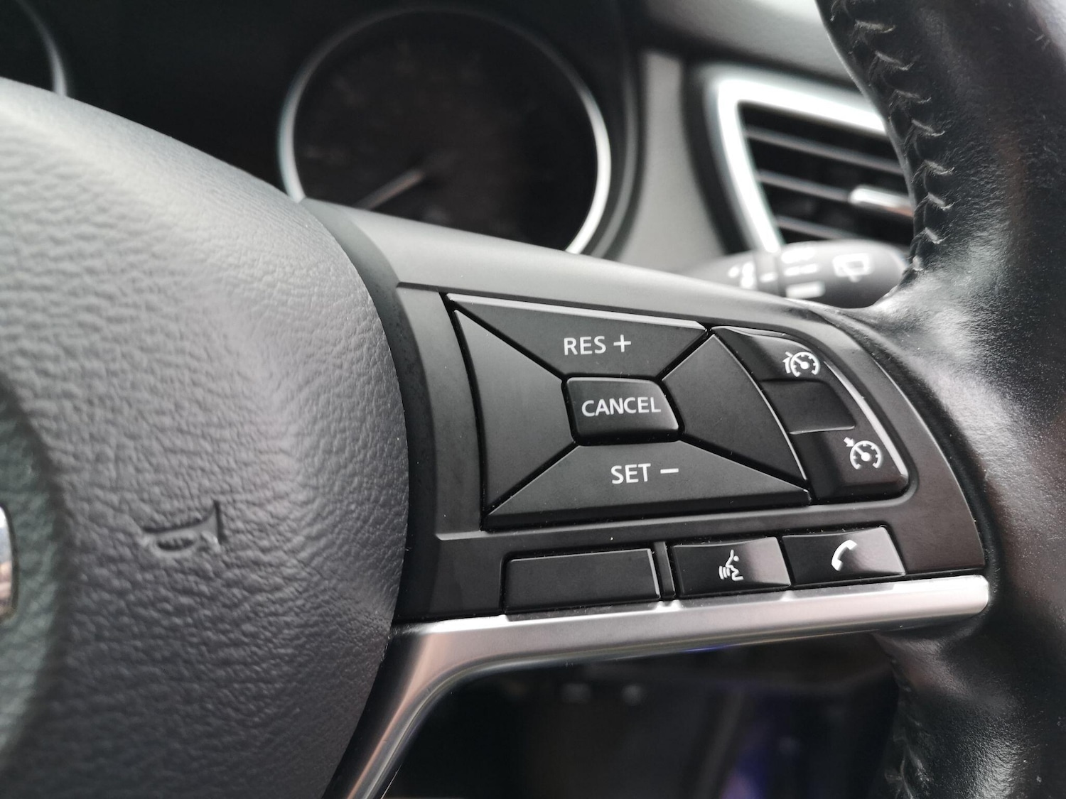 Used Nissan Qashqai 2018 for sale - 76498658: Photo 26