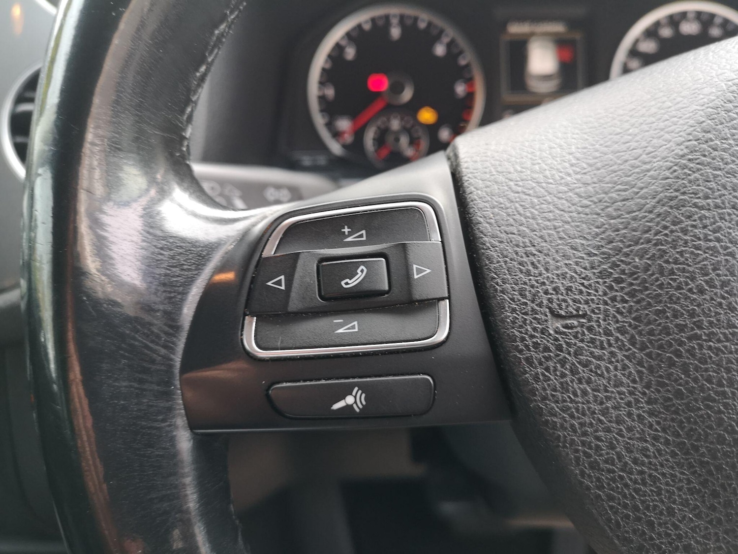 Used Volkswagen Tiguan for sale - 76485175: Photo 23