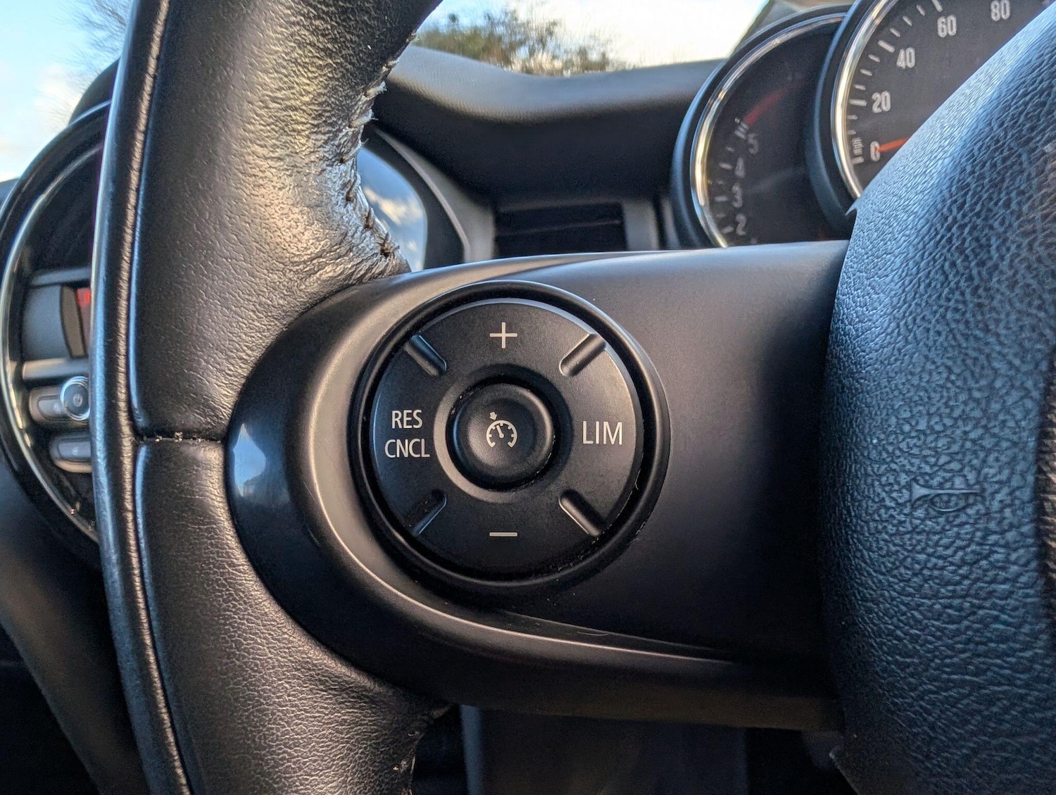 Used MINI Hatch 2015 for sale - 77230567: Photo 21