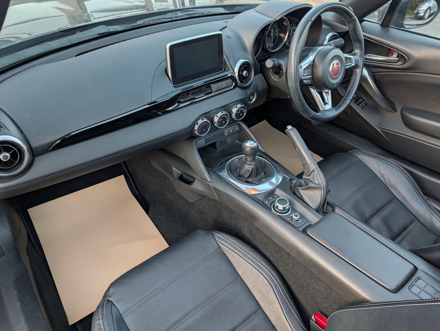 Used Fiat 124 Spider 2018 for sale - 77683755: Photo 19