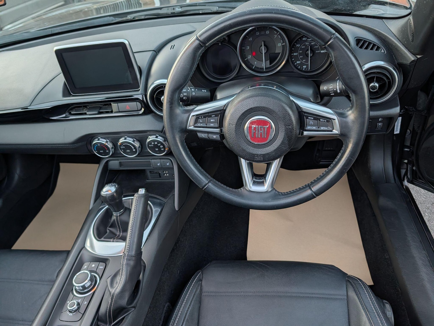 Used Fiat 124 Spider 2018 for sale - 77683755: Photo 28