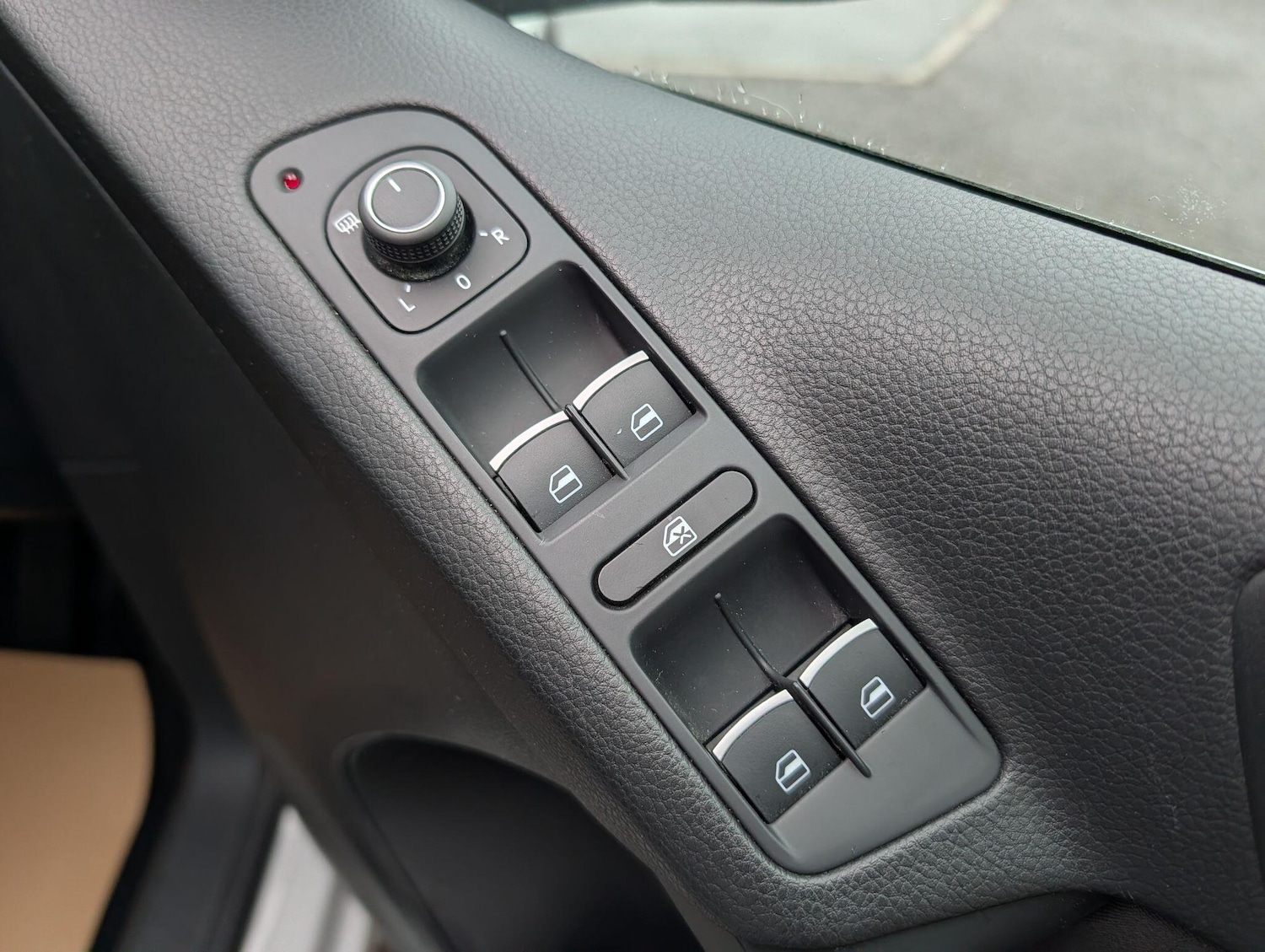 Used Volkswagen Tiguan for sale - 77174618: Photo 30