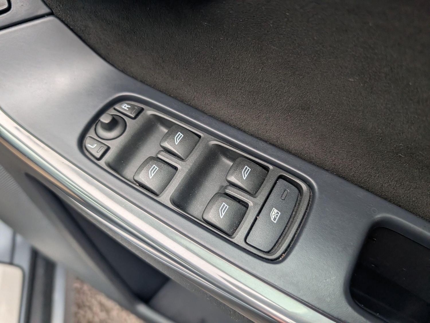 Used Volvo XC60 2015 for sale - 77598290: Photo 27