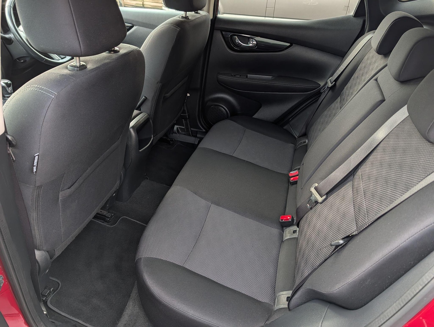 Used Nissan Qashqai 2016 for sale - 76926998: Photo 16