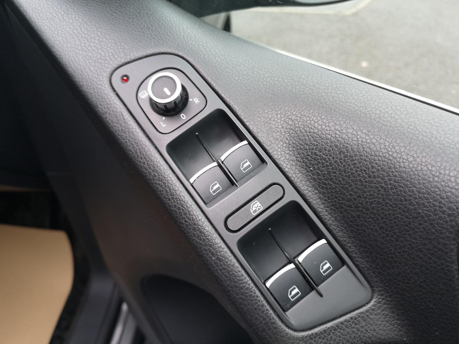 Used Volkswagen Tiguan 2012 for sale - 77229323: Photo 28