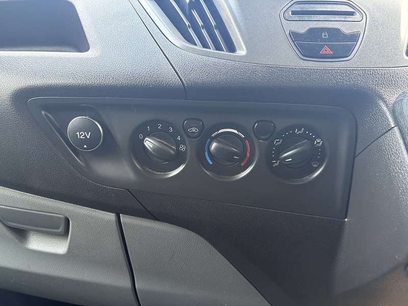 Used Ford Transit Custom 2015 for sale - 76490295: Photo 18