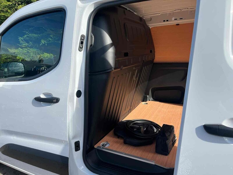 Vehicle 27