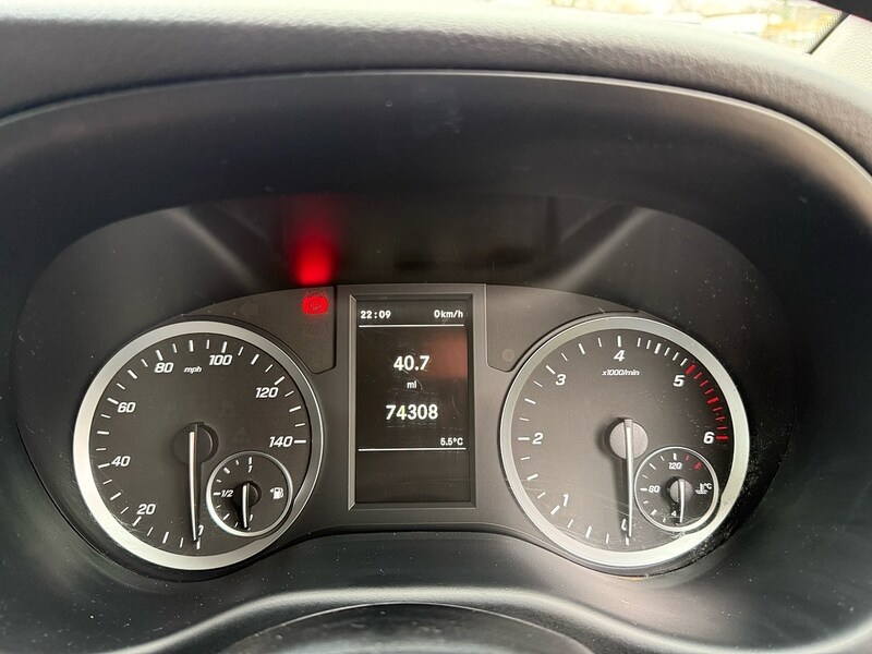 Used Mercedes-Benz Vito for sale - 77836599: Photo 15
