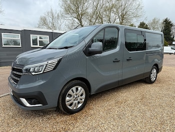 Used Renault Trafic 2023 for sale - 78122340: Photo