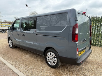 Used Renault Trafic 2023 for sale - 78122340: Photo