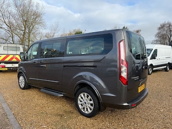 Used Ford Tourneo Custom 2022 for sale - 76748892: Photo