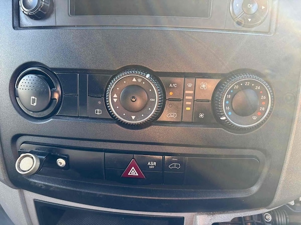 Used Mercedes-Benz Sprinter 2015 for sale - 76173502: Photo 2