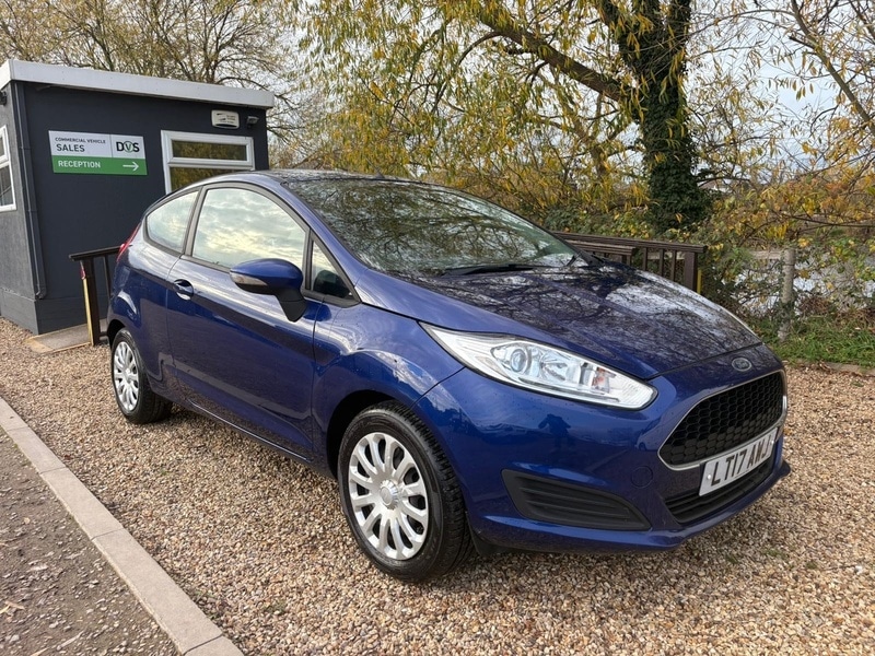 Used Ford Fiesta 2017 for sale - 76518482: Photo 1