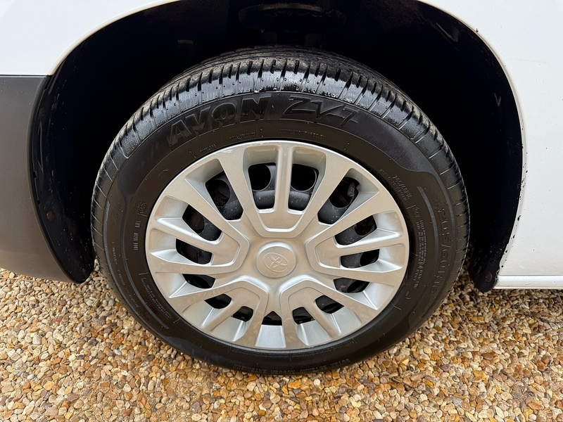 Used Toyota ProAce 2022 for sale - 78122349: Photo 29