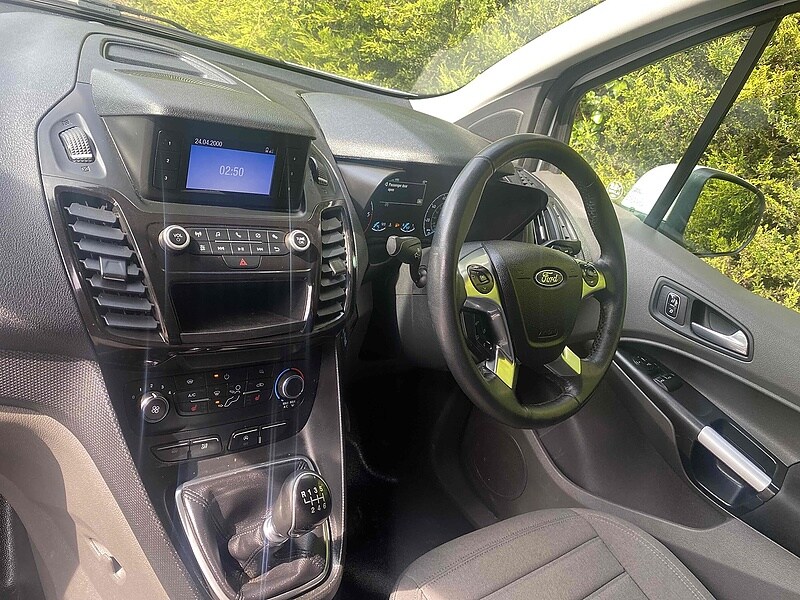 Used Ford Transit Connect 2018 for sale - 76330445: Photo 12