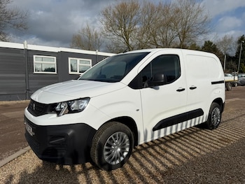 Used Peugeot Partner 2020 for sale - 77609525: Photo