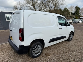 Used Peugeot Partner 2020 for sale - 77609525: Photo