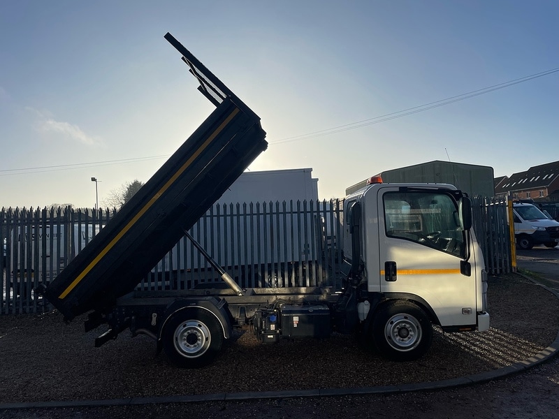 Used Isuzu Grafter 2023 for sale - 76831633: Photo 9