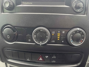 Used Volkswagen Crafter 2016 for sale - 76163629: Photo 2