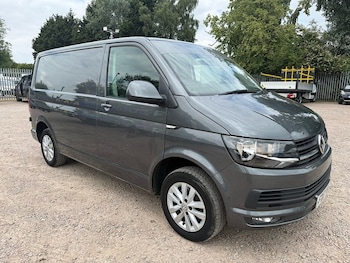 Used Volkswagen Transporter 2017 for sale - 79252472: Photo