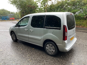 Used Peugeot Partner Tepee 2015 for sale - 75296708: Photo