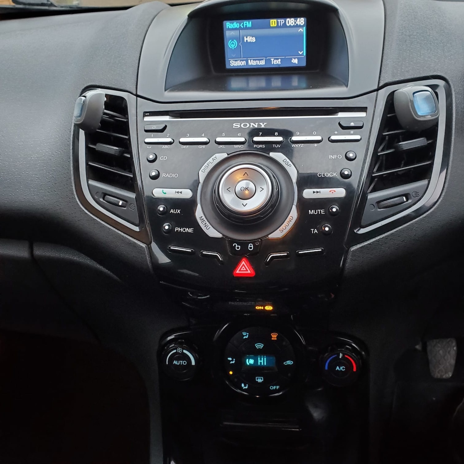 Used Ford Fiesta 2015 for sale - 77381039: Photo 11