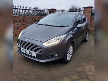 Used Ford Fiesta 2015 for sale - 77381039: Photo
