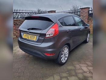Used Ford Fiesta 2015 for sale - 77381039: Photo