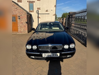 Used Jaguar XJ 2005 for sale - 78389079: Photo