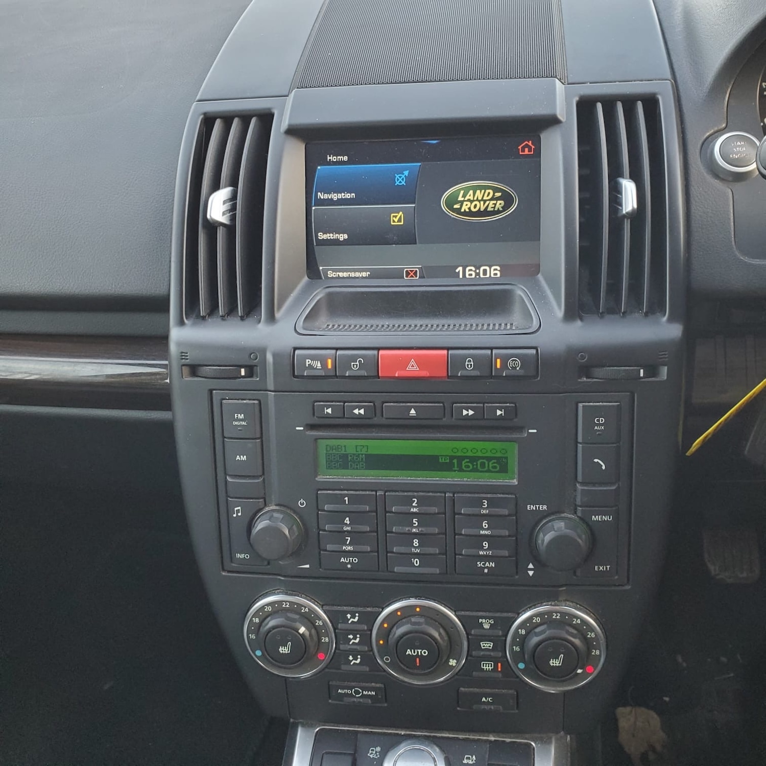 Used Land Rover Freelander 2011 for sale - 77179828: Photo 16