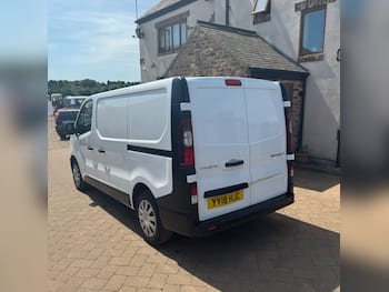 Used Renault Trafic 2018 for sale - 79647537: Photo